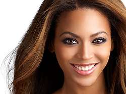 beyonce1401920x1440-wallpapers4desktopcom