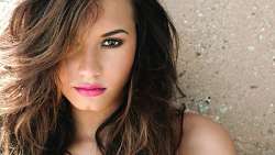 demi-lovato2-600×340