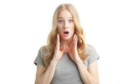 7268.mulher-voz-garganta.jpg-550×0